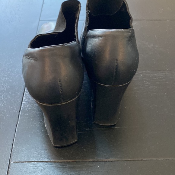 Apostrophe Black Leather and Fabric Heels. Size 10. 3.5” Block Heels - Picture 4 of 12